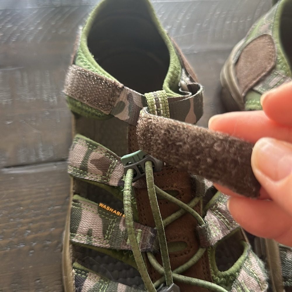 Keen Men’s Size 7 Newport H2 Sports Sandals Outdoor Hiking Washable Shoes Camo - Picture 10 of 16